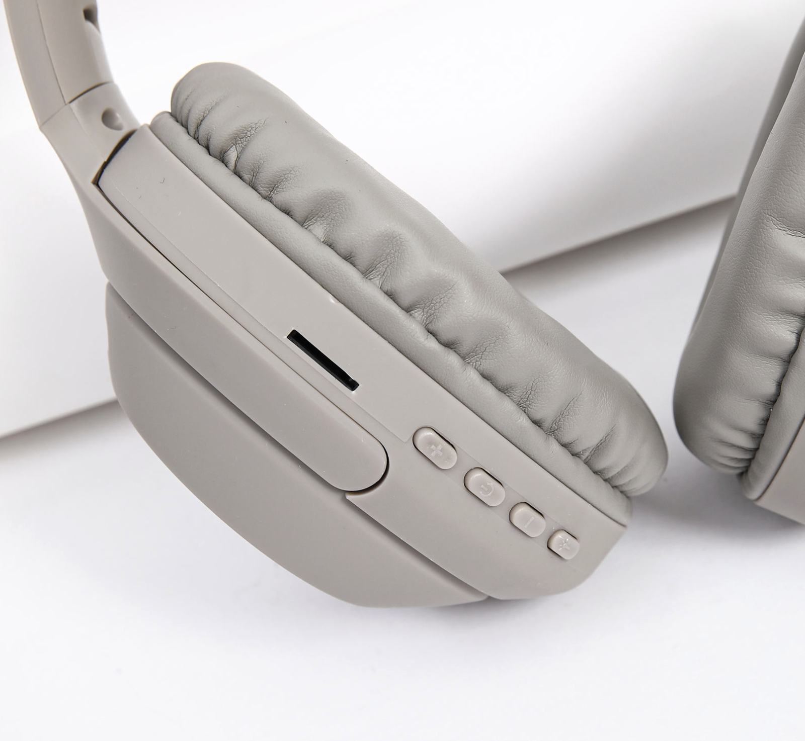 Portable Wireless HiFi Stereo Headphones – Over-Ear Sports Headset with Microphone